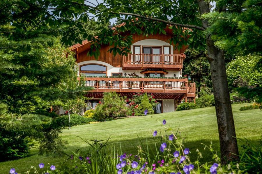 Fox Den Bed & Breakfast 레번워스 외부 사진